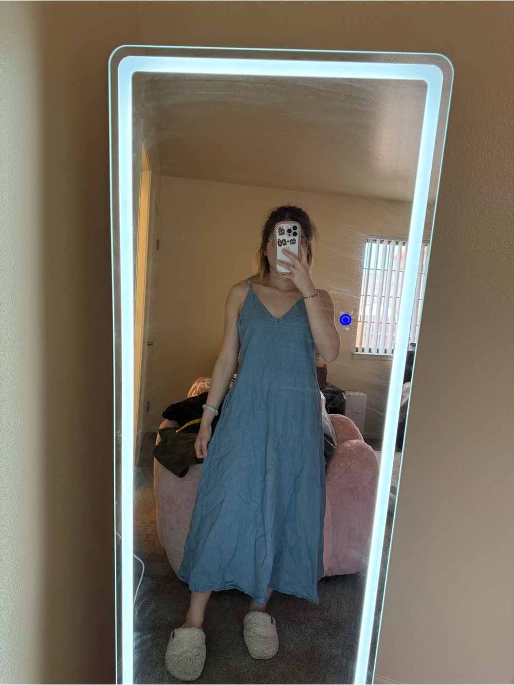 Women’s Blue Sleeveless V-Neck Maxi Dress